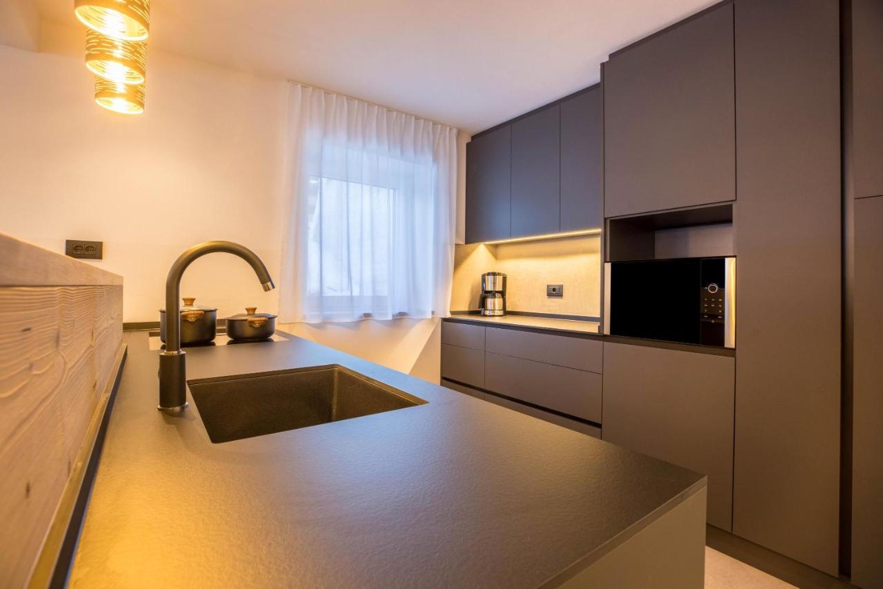 Apartments Armeri Black Dolomites San Vigilio Di Marebbe Exterior foto